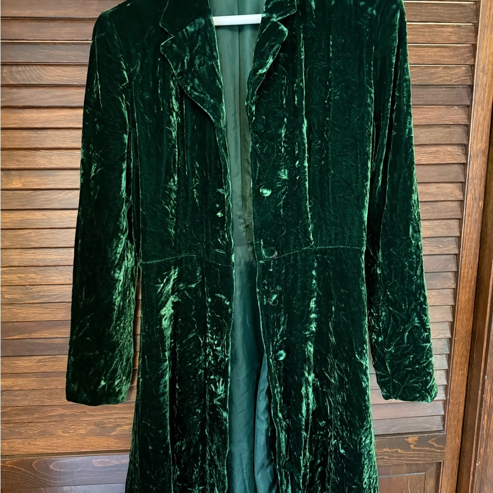 Eddie Bauer Luxurious Green Velvet Coat Size 8
